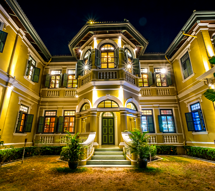 Sadler VIP security team protecting a high-value residence discreetly